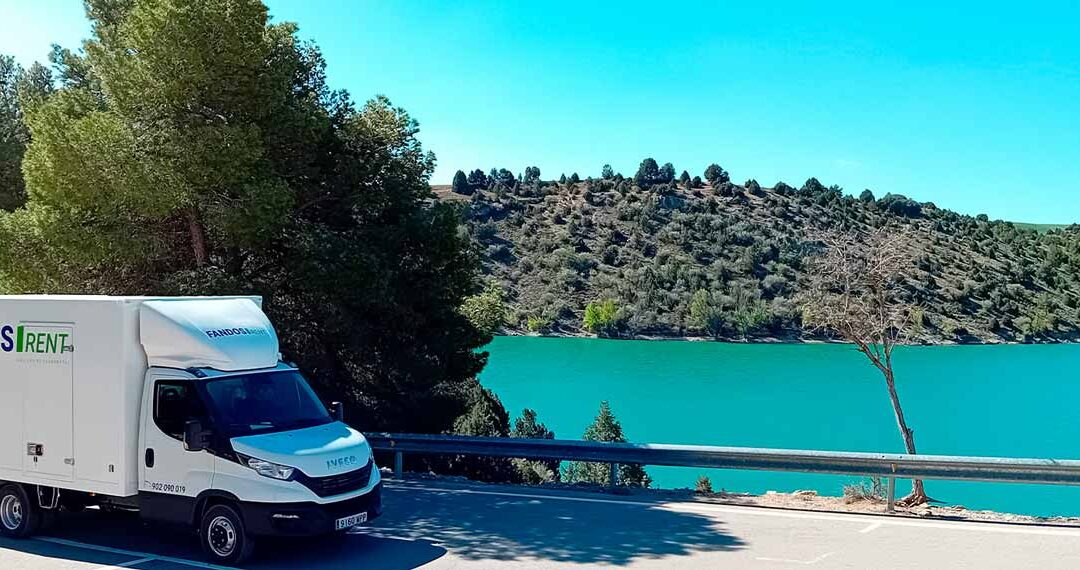 FANDOS-Rent---Alquiler-de-furgonetas-sencillo,-claro-y-seguro