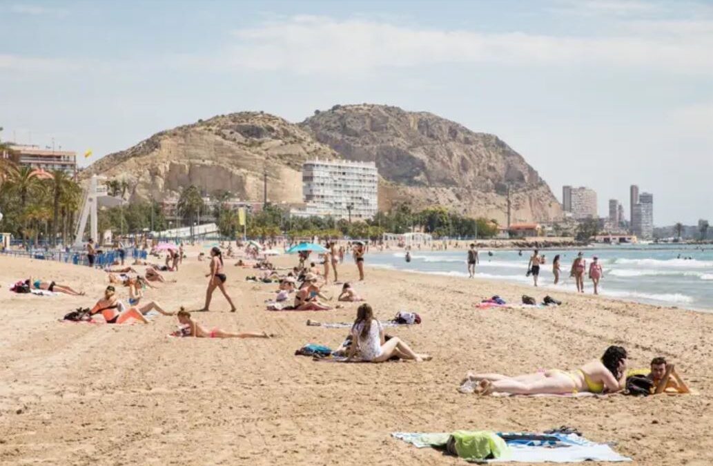 España, el destino más buscado por los europeos para las vacaciones de agosto de 2025 FANDOS Rent
