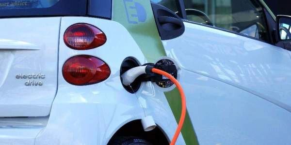 El desafío de la electrificación en el alquiler de vehículos