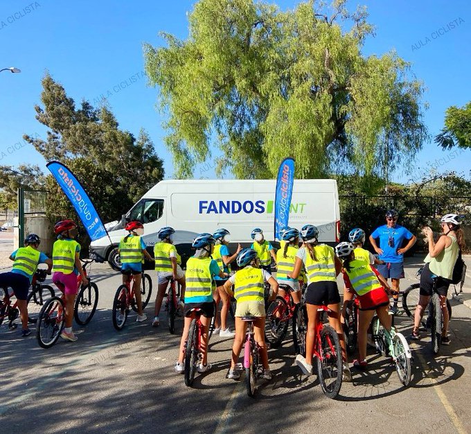 FANDOS Rent y el Aula Ciclista: dos años pedaleando juntos por los valores del deporte