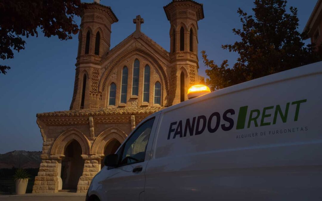 Baliza V16 en furgoneta de alquiler